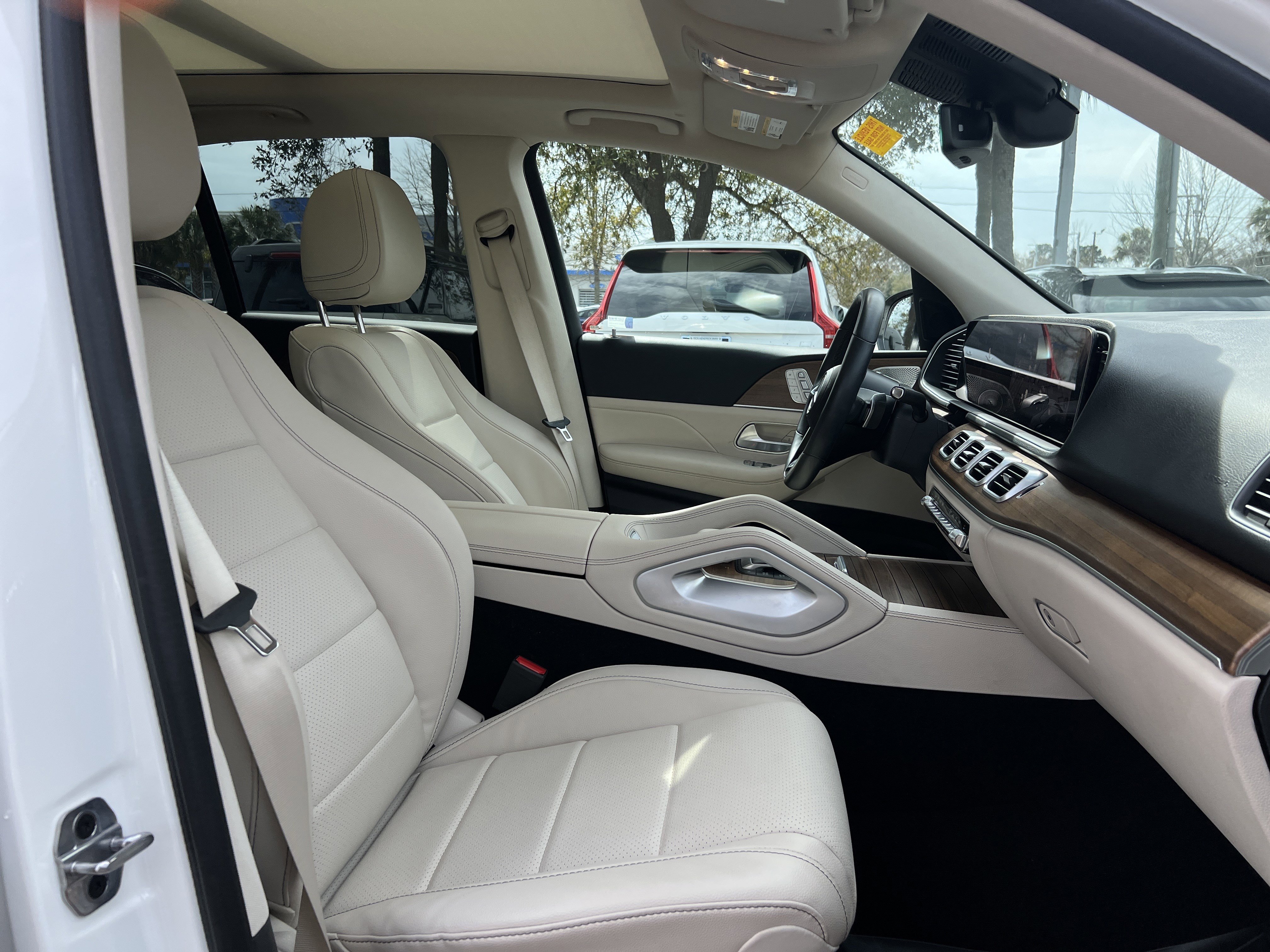 Used 2024 Mercedes-Benz GLE 450 4MATIC image 33