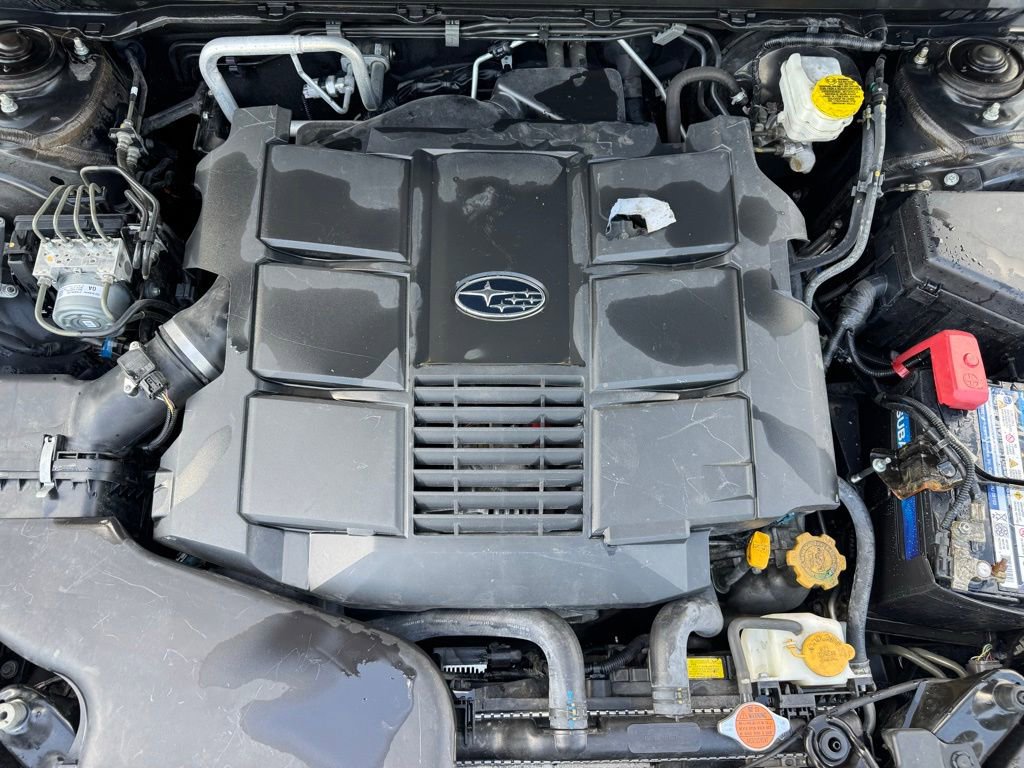 Used 2019 Subaru Outback 3.6R Touring AWD/4WD image 14