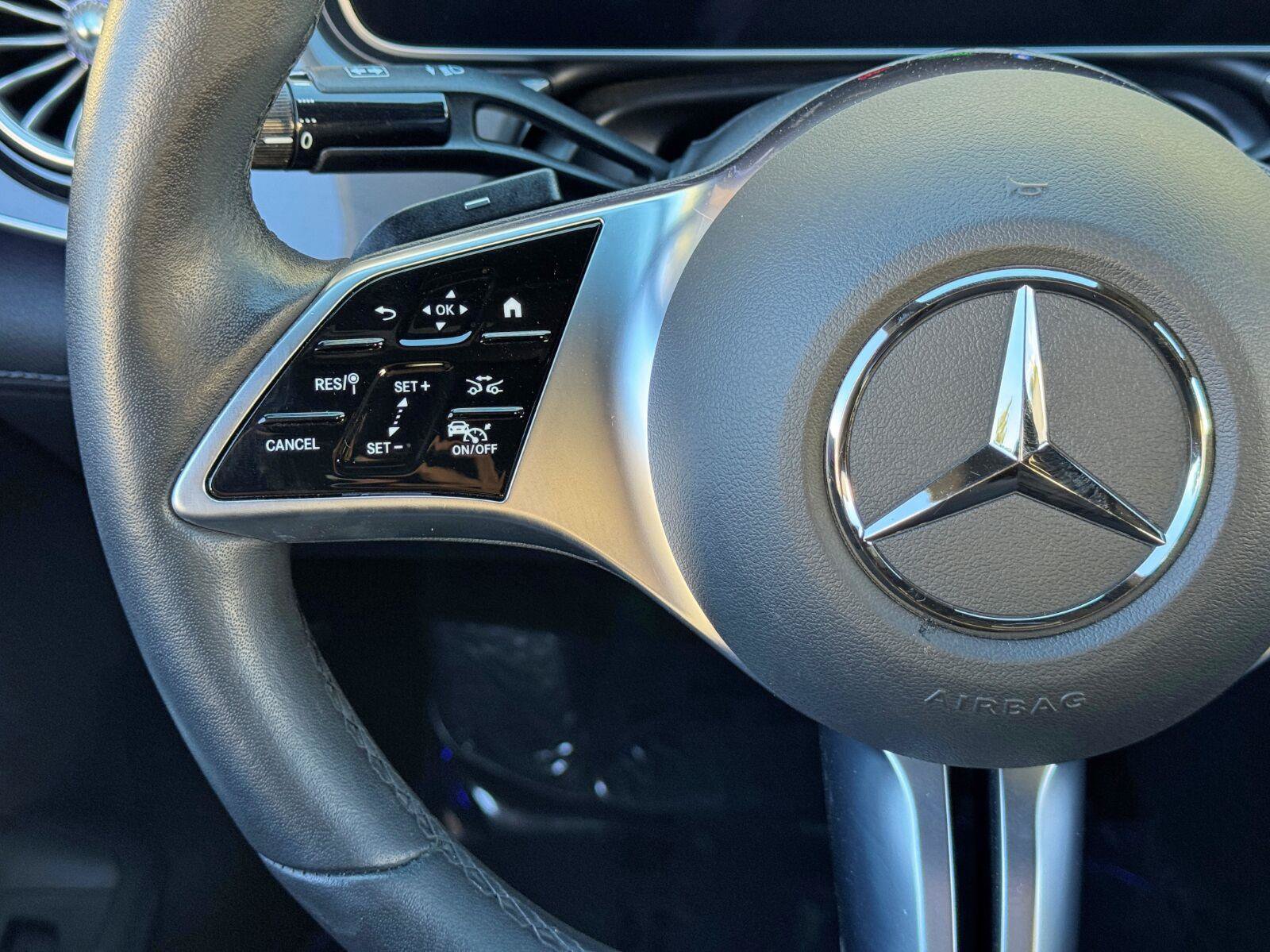 Used 2023 Mercedes-Benz EQE 500 4MATIC Sedan w/ Exclusive Trim Package image 21