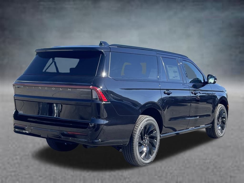 New 2026 Lincoln Navigator L Reserve w/ Jet Appearance Package image 3