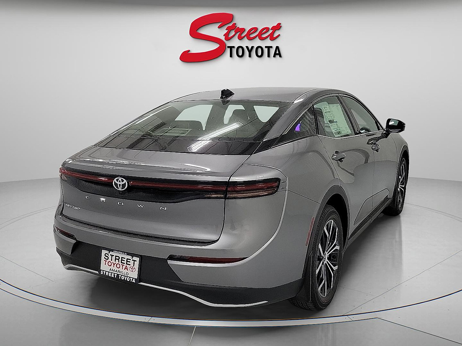 Certified 2026 Toyota Crown AWD/4WD image 4