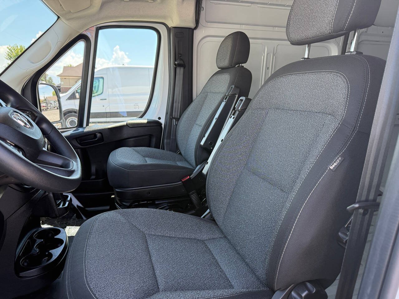 Used 2023 RAM ProMaster 3500 FWD image 16