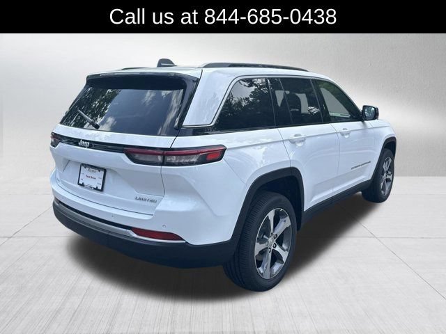 New 2026 Jeep Grand Cherokee Limited RWD image 4