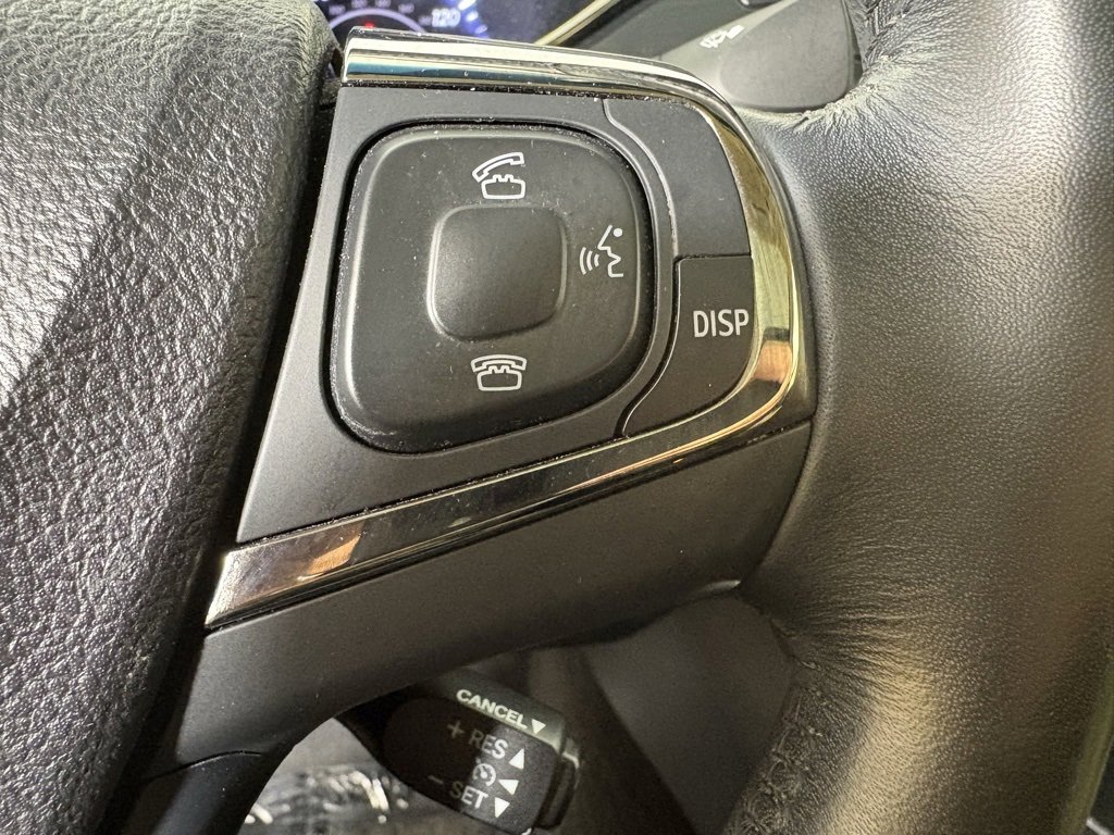 Used 2015 Toyota Avalon Limited image 24