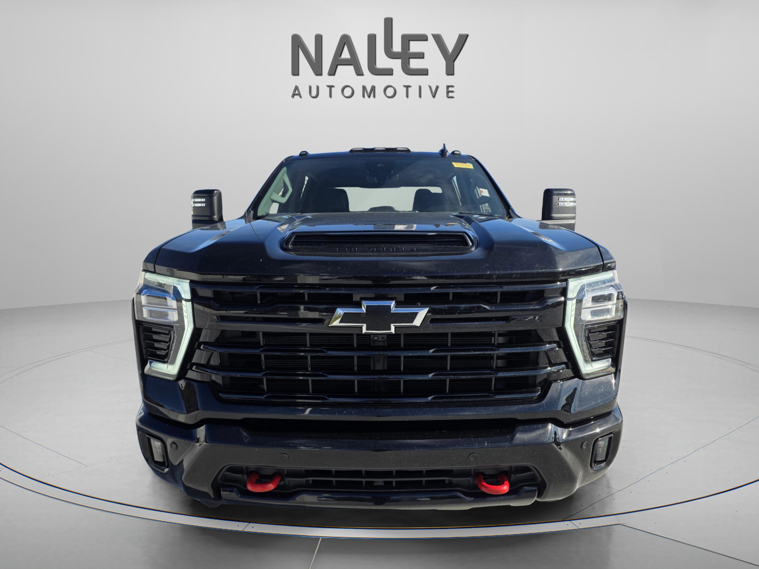 Used 2025 Chevrolet Silverado 2500 LT w/ Trail Boss Package image 8