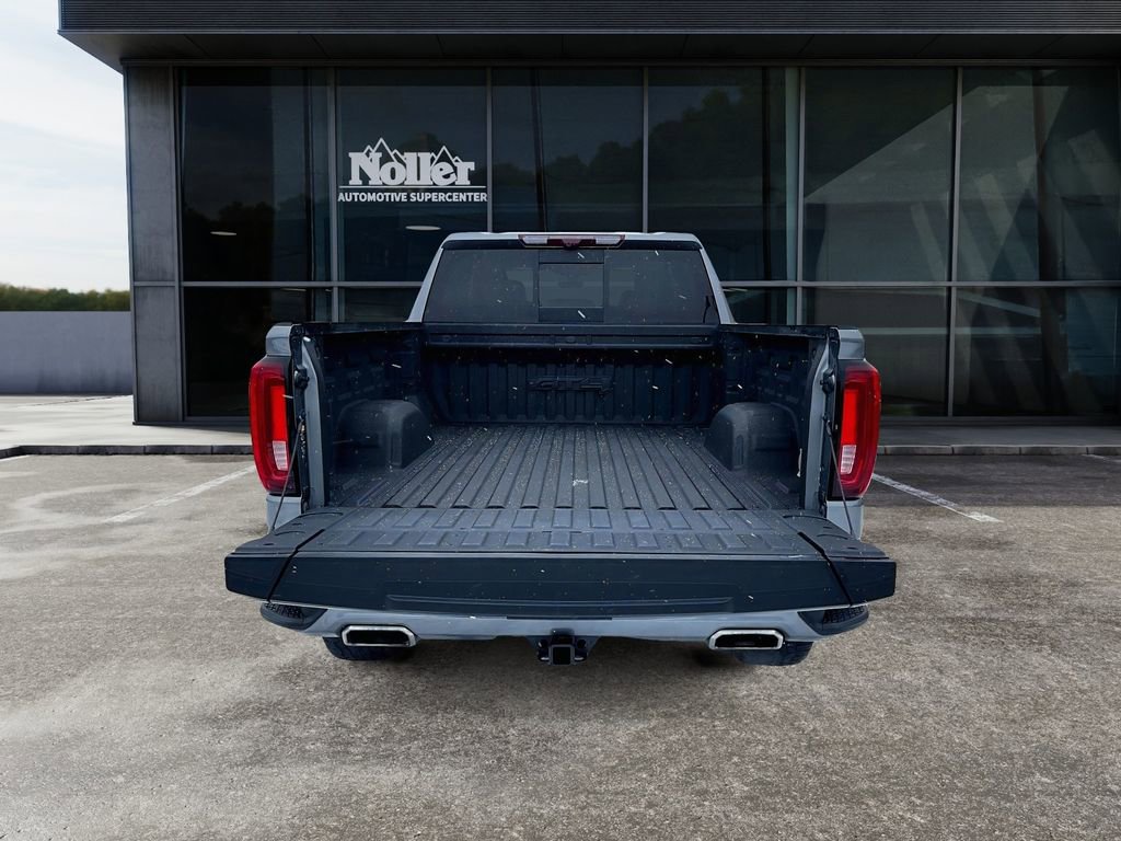Used 2022 GMC Sierra 1500 AT4 w/ AT4 Premium Package image 16