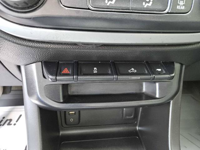 Used 2015 Chevrolet Colorado LT w/ LT Convenience Package RWD image 19