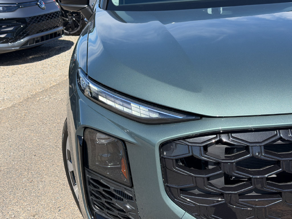 New 2026 Audi Q3 quattro 2.0T AWD/4WD image 5