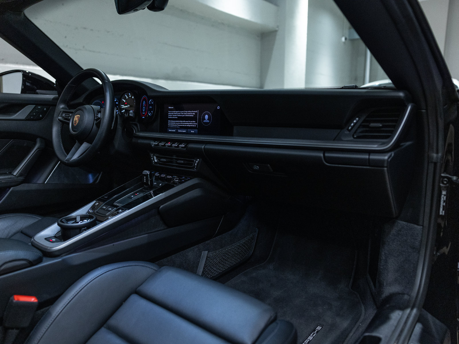 Certified 2024 Porsche 911 Targa 4S AWD/4WD image 32