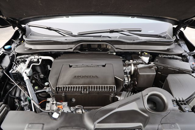 Certified 2025 Honda Pilot TrailSport image 27