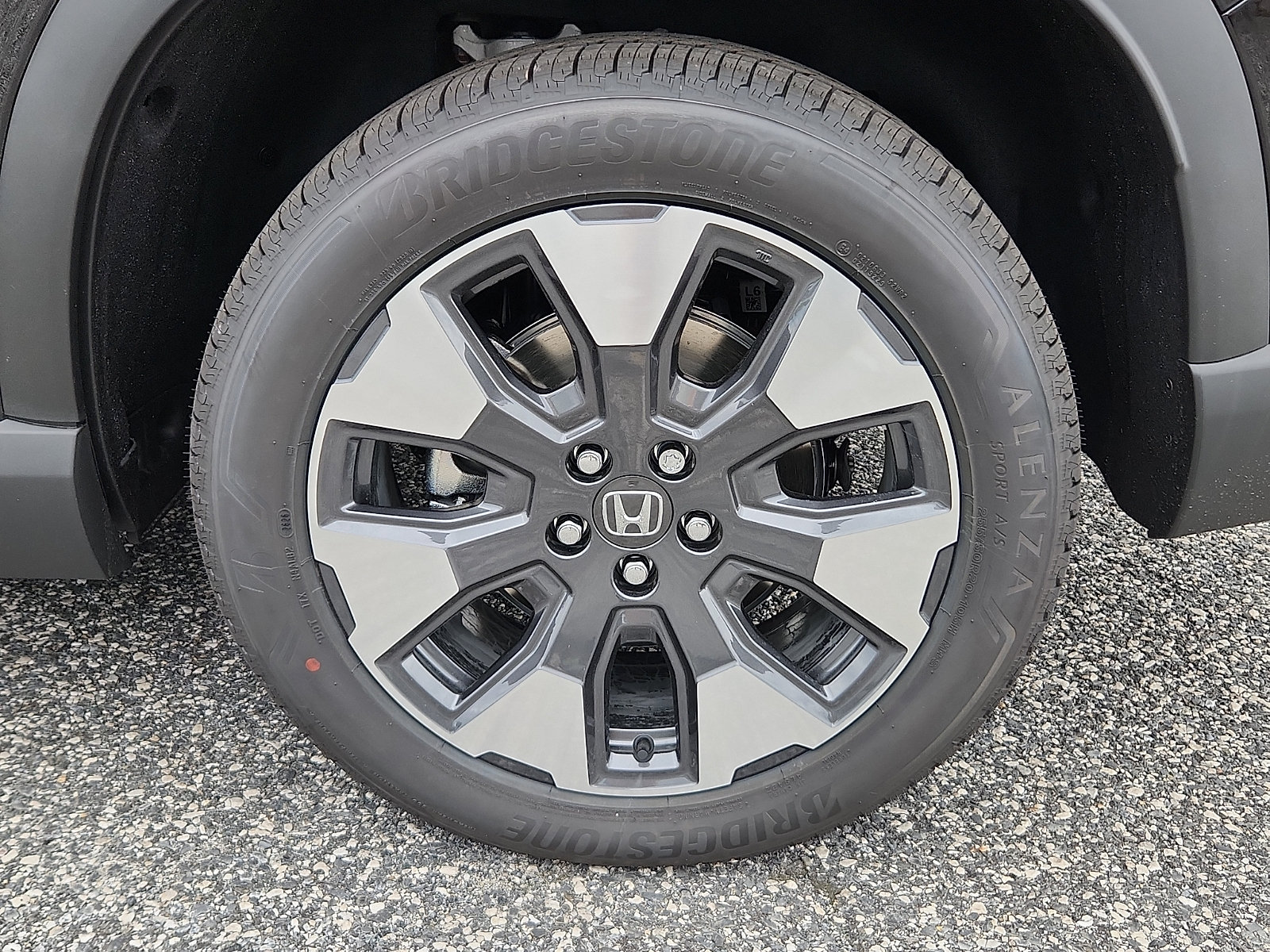 New 2026 Honda Pilot Touring image 5