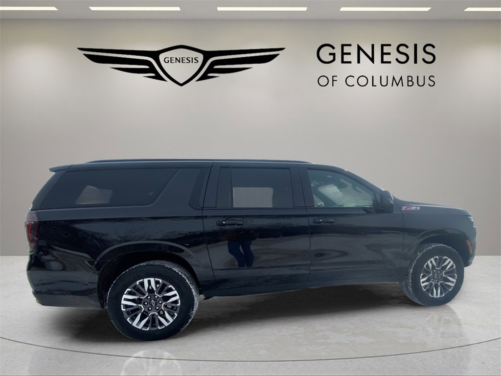 Used 2025 Chevrolet Suburban Z71 image 6