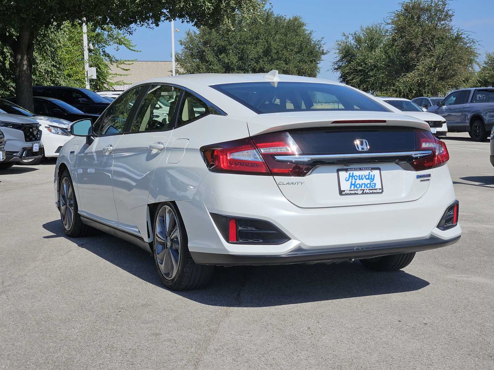 Certified 2018 Honda Clarity Touring image 6
