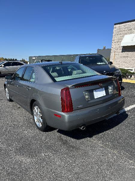 Used 2005 Cadillac STS V8 w/ Preferred Equipment Group RWD image 3