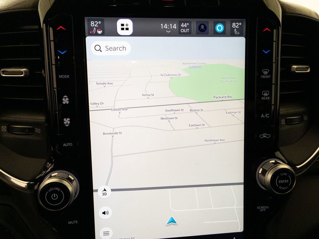 Used 2025 RAM 1500 Laramie AWD/4WD image 18