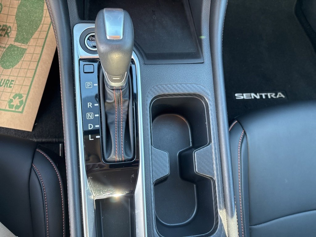 Used 2021 Nissan Sentra SR w/ SR Premium Package image 29