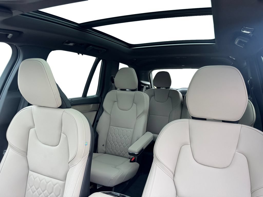 New 2027 Volvo XC90 B6 Plus AWD/4WD image 23