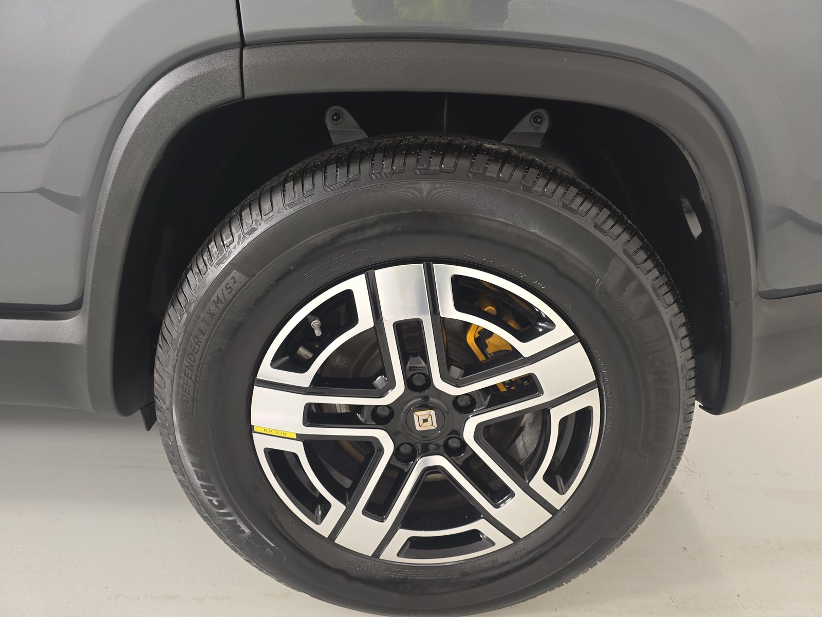 Used 2023 Rivian R1S Launch Edition Quad AWD/4WD image 10