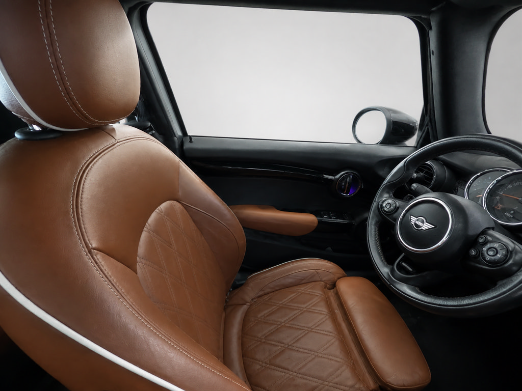 Used 2020 MINI Cooper S w/ Signature Upholstery Package FWD image 10