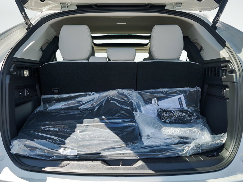New 2026 MAZDA CX-90 Plug-In Hybrid w/Premium Sport AWD/4WD image 8