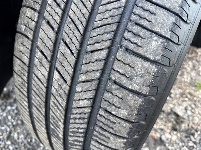 Used 2018 Mercedes-Benz GLC 300 4MATIC w/ Premium Package image 28