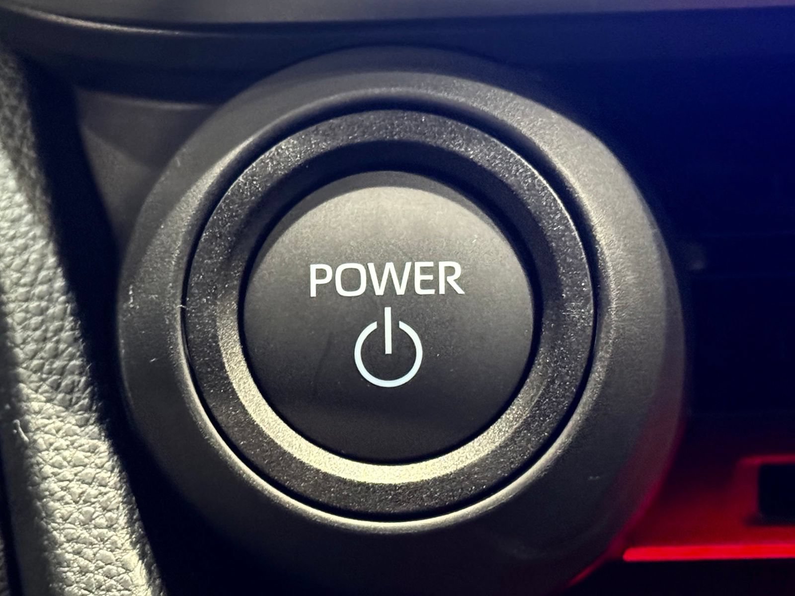 New 2026 Toyota Prius Plug-In Hybrid FWD image 25