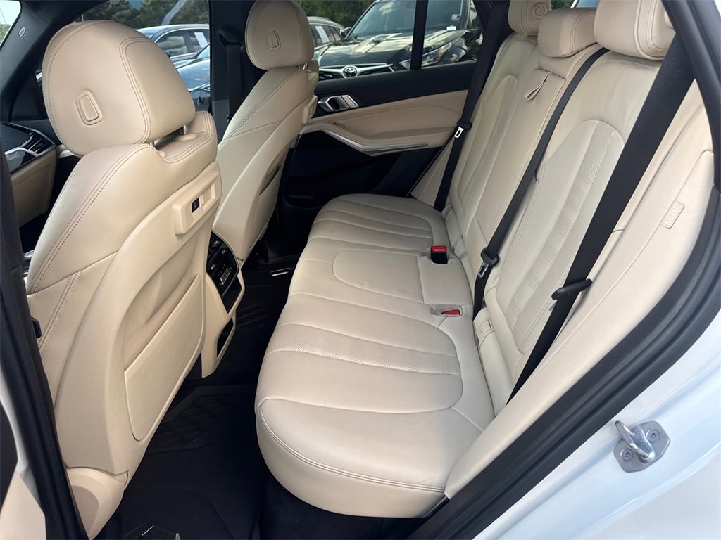 Used 2021 BMW X5 xDrive40i w/ Premium Package 2 image 20