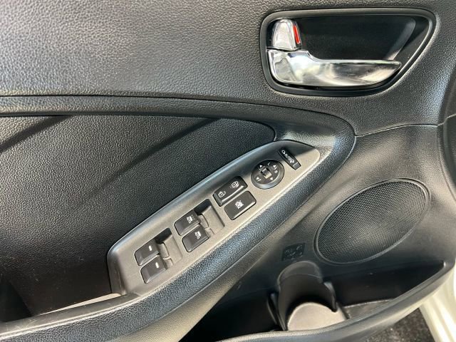 Used 2015 Kia Forte SX image 6