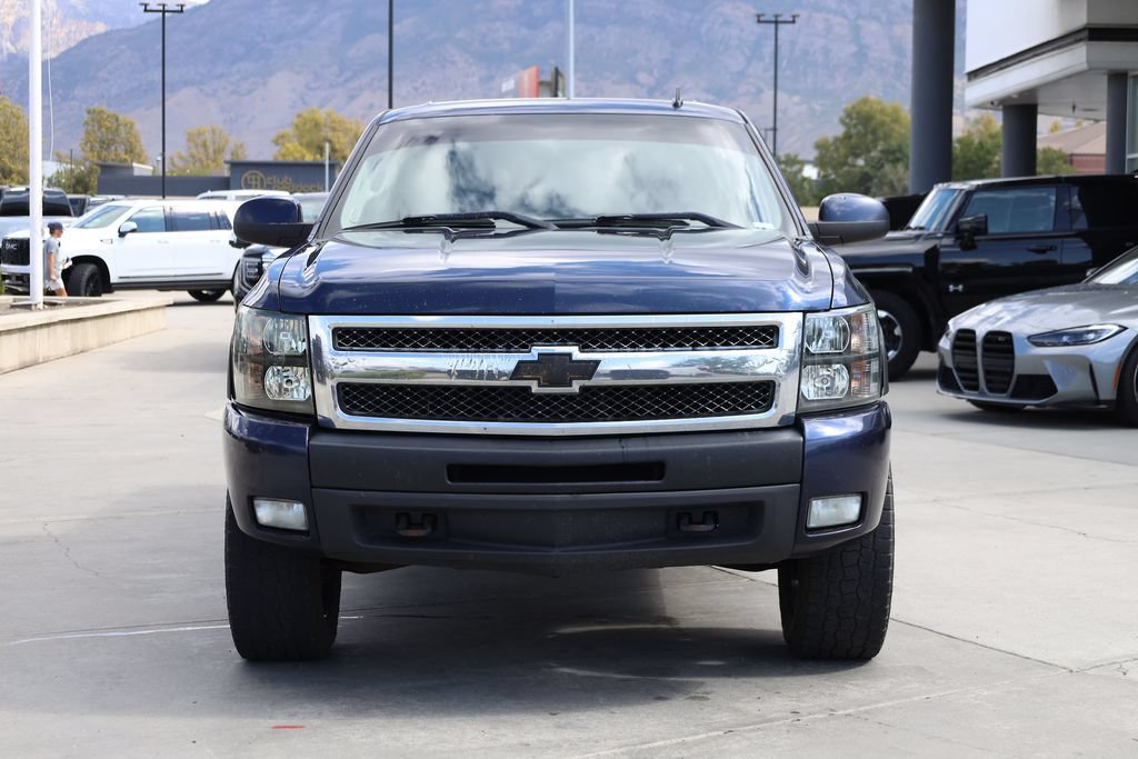 Used 2011 Chevrolet Silverado 1500 LTZ AWD/4WD image 9