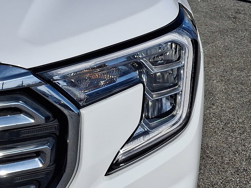 Used 2023 GMC Terrain SLT image 9