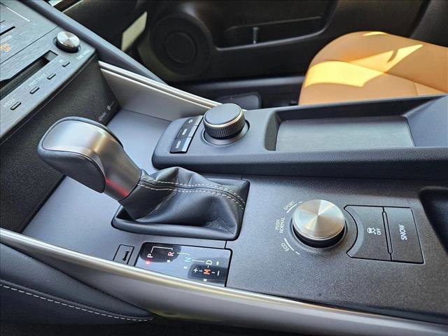 Used 2020 Lexus IS 300 image 15