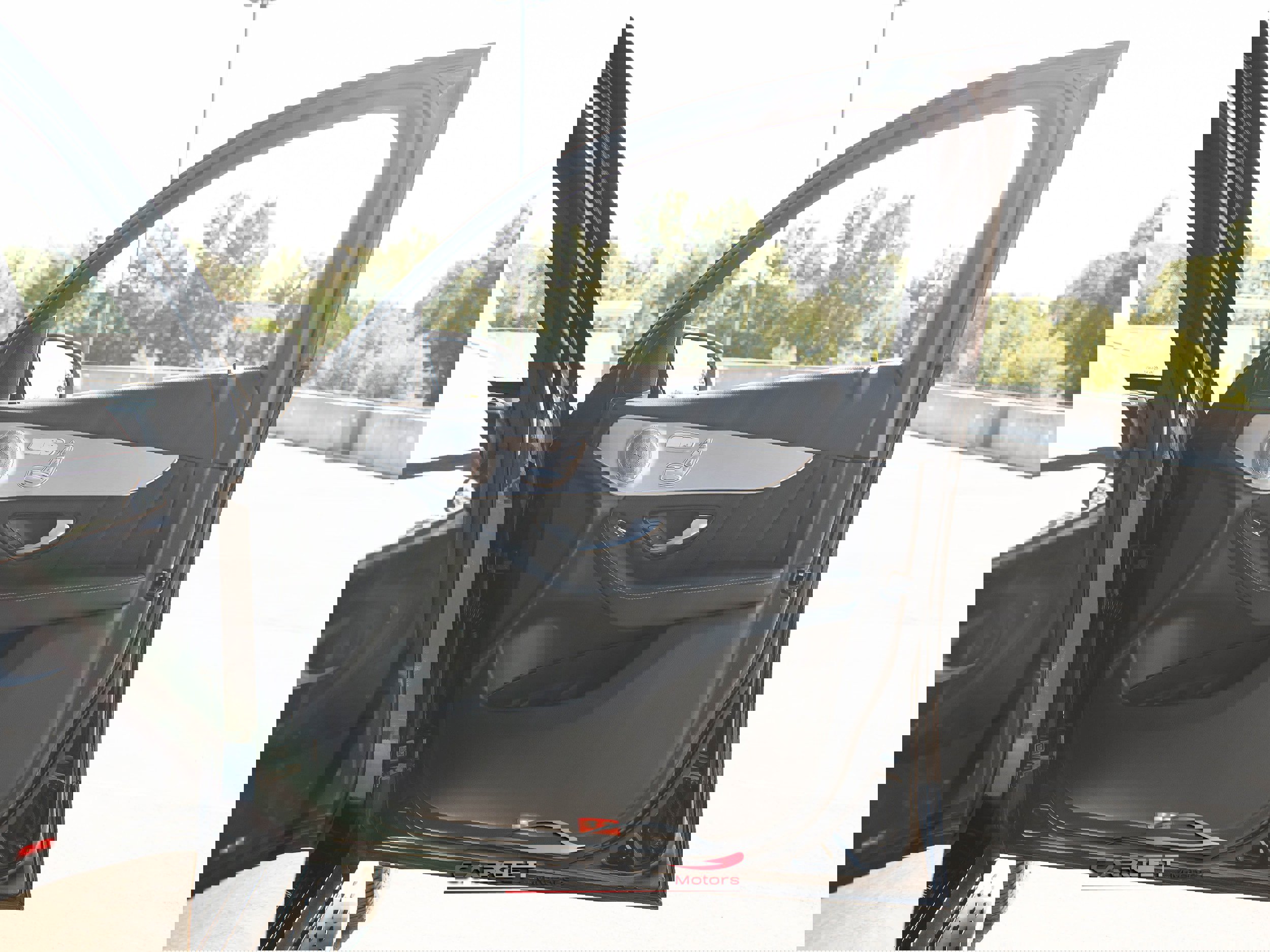 Used 2020 Mercedes-Benz GLC 300 4MATIC Coupe image 41