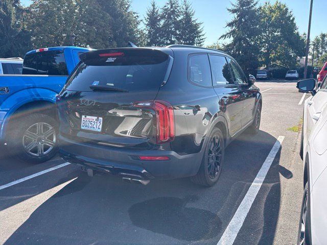 Used 2022 Kia Telluride EX w/ EX Premium Package AWD/4WD image 3
