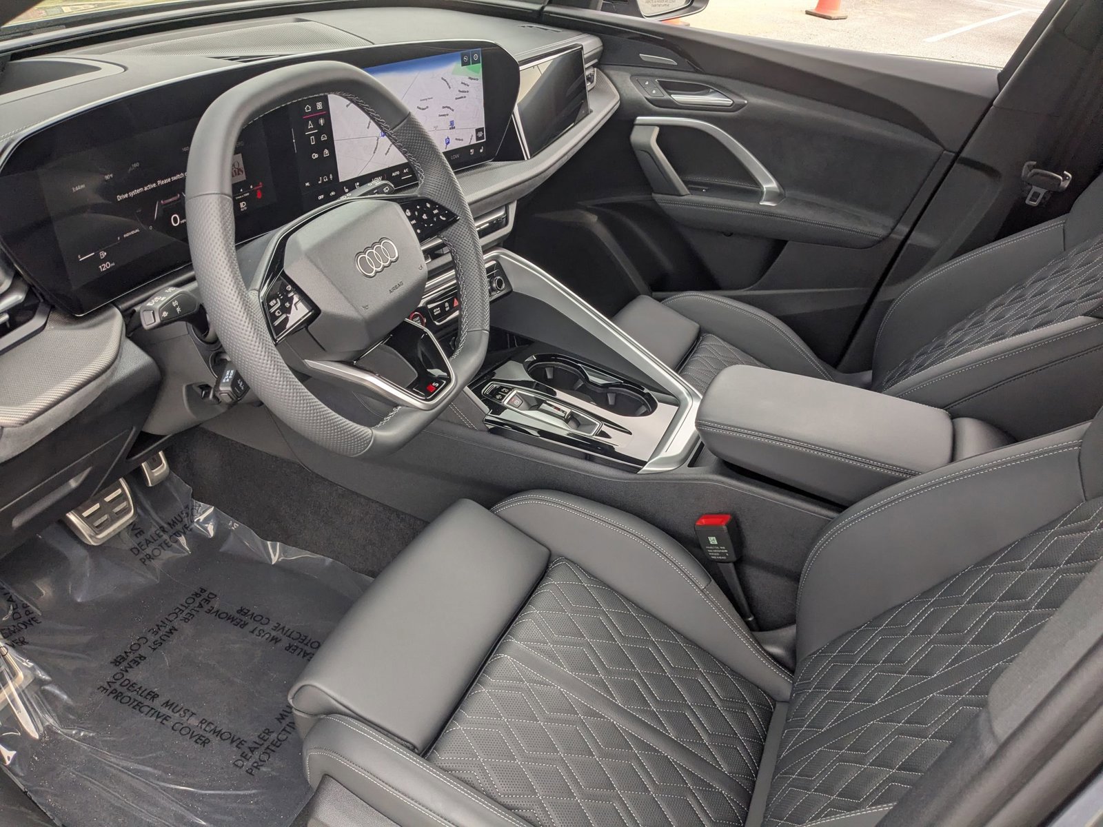 Used 2025 Audi SQ5 Prestige image 4