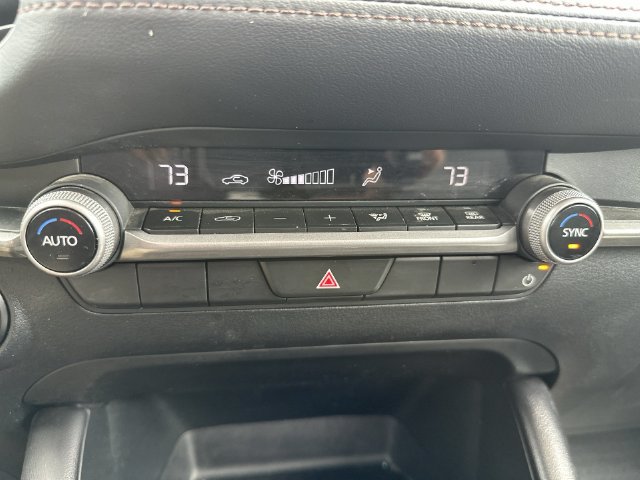 Used 2025 MAZDA MAZDA3 s FWD image 19