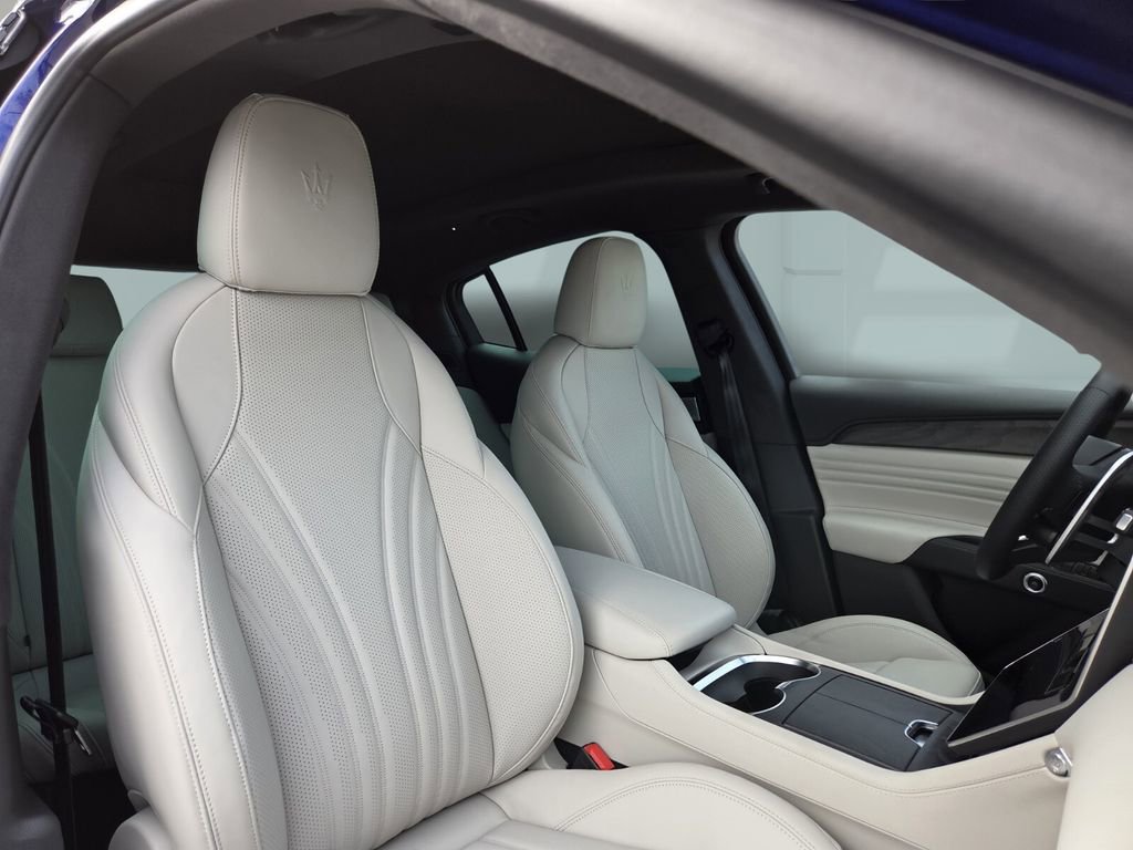 New 2026 Maserati Grecale Modena image 10