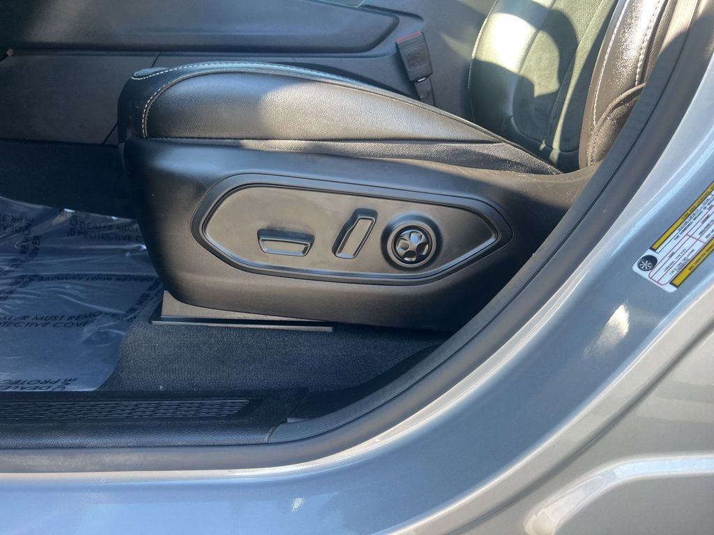 Used 2024 Jeep Grand Cherokee L Laredo image 20