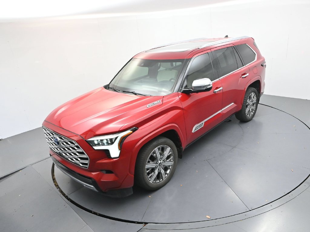 Used 2023 Toyota Sequoia Capstone AWD/4WD image 28