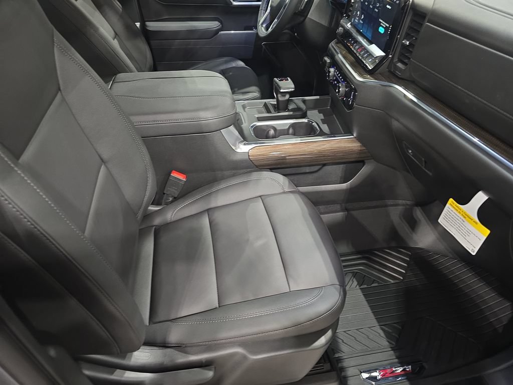 New 2026 Chevrolet Silverado 1500 LT w/ All Star Edition Plus AWD/4WD image 10