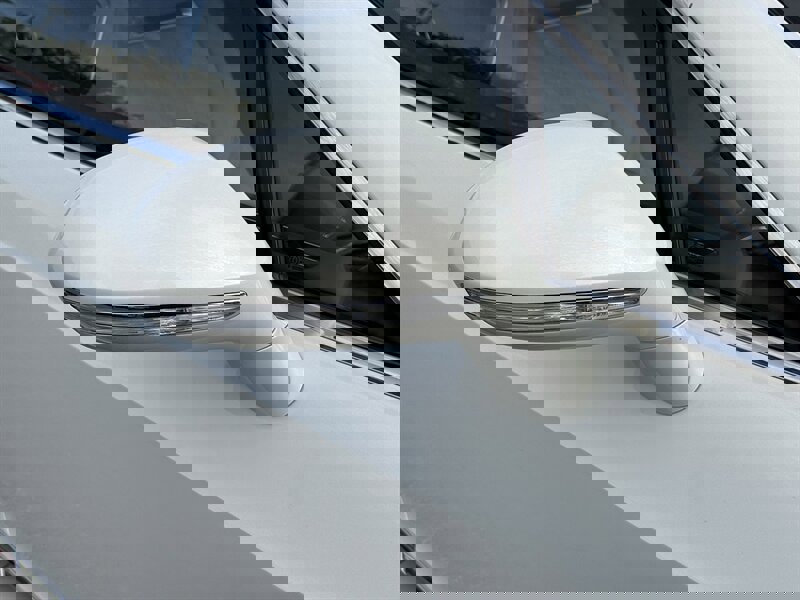 Used 2015 Bentley Continental GT image 17