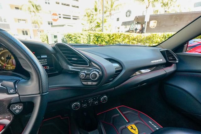 Used 2018 Ferrari 488 GTB image 68