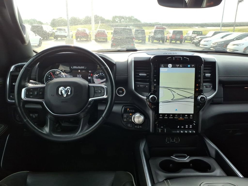 Used 2023 RAM 1500 Laramie AWD/4WD image 10