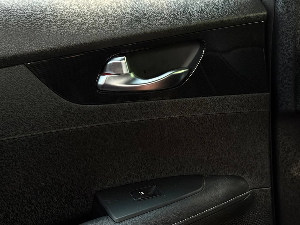 Used 2023 Kia Forte GT-Line w/ GT-Line Technology Package FWD image 36