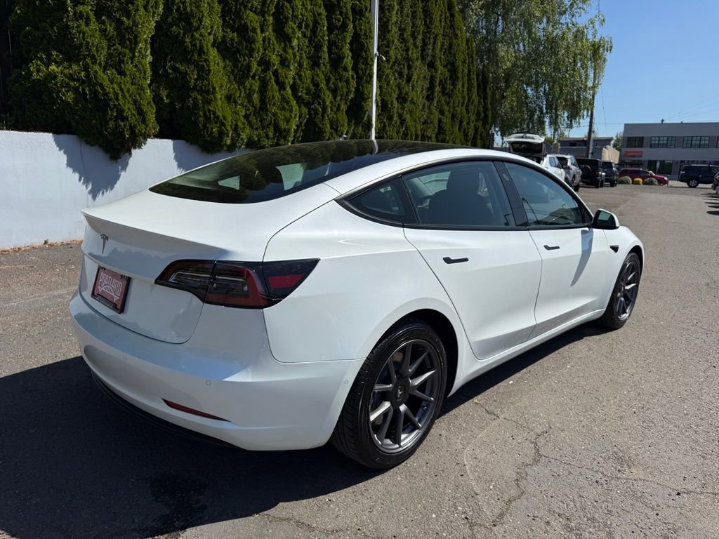 Used 2021 Tesla Model 3 Standard Range Plus RWD image 7