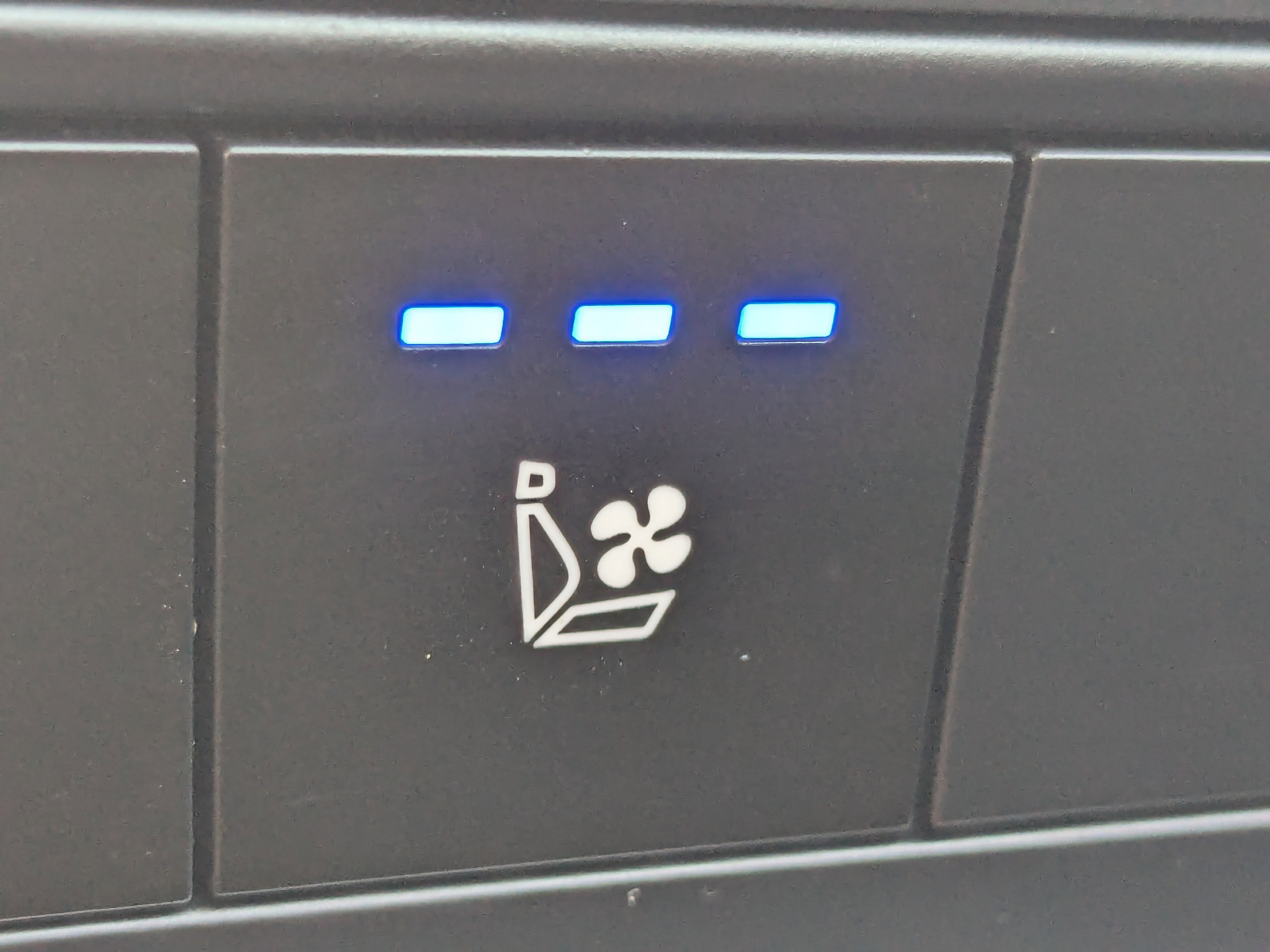 Certified 2025 Kia K4 GT-Line w/ GT-Line Premium Package image 34