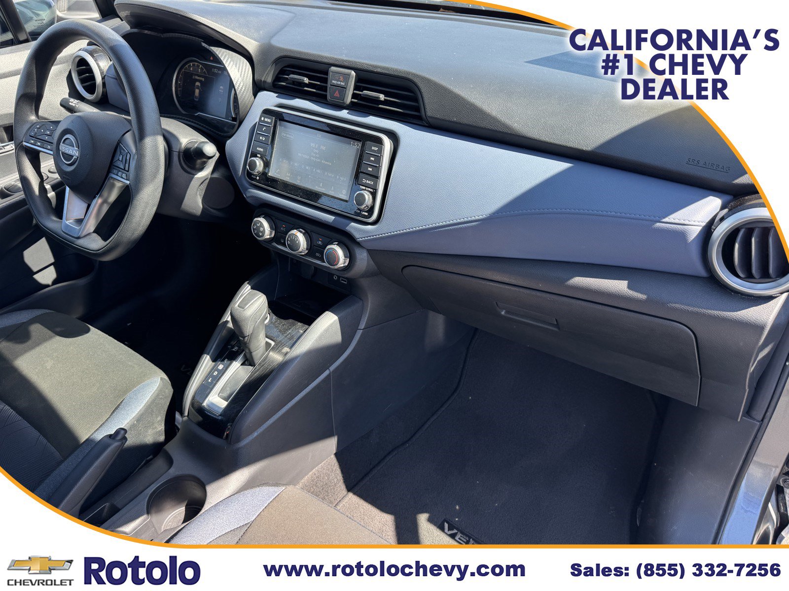 Used 2024 Nissan Versa SV FWD image 7
