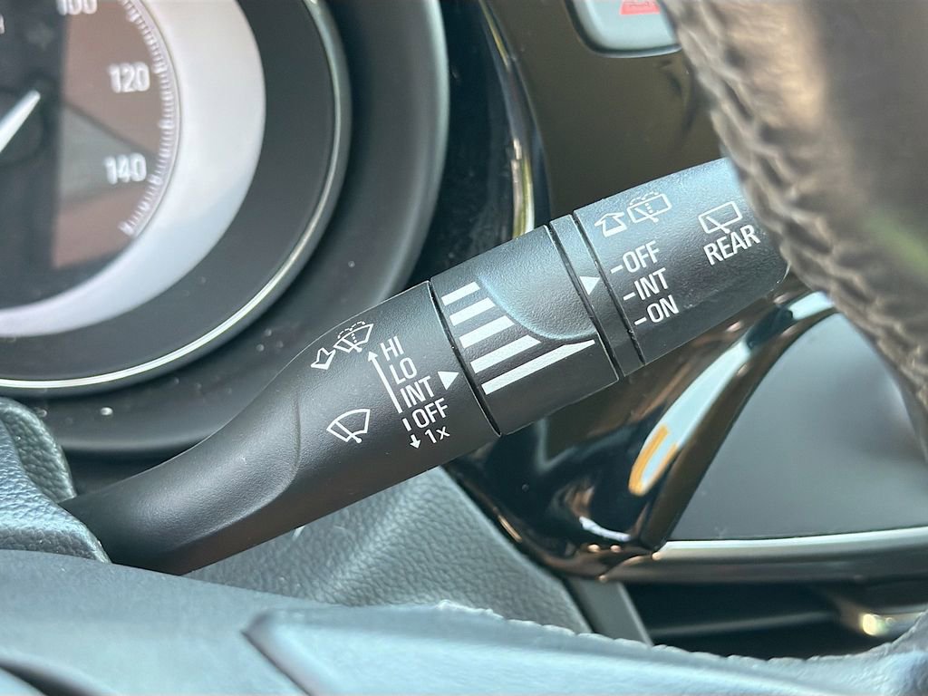 Used 2020 Buick Envision Essence AWD/4WD image 18