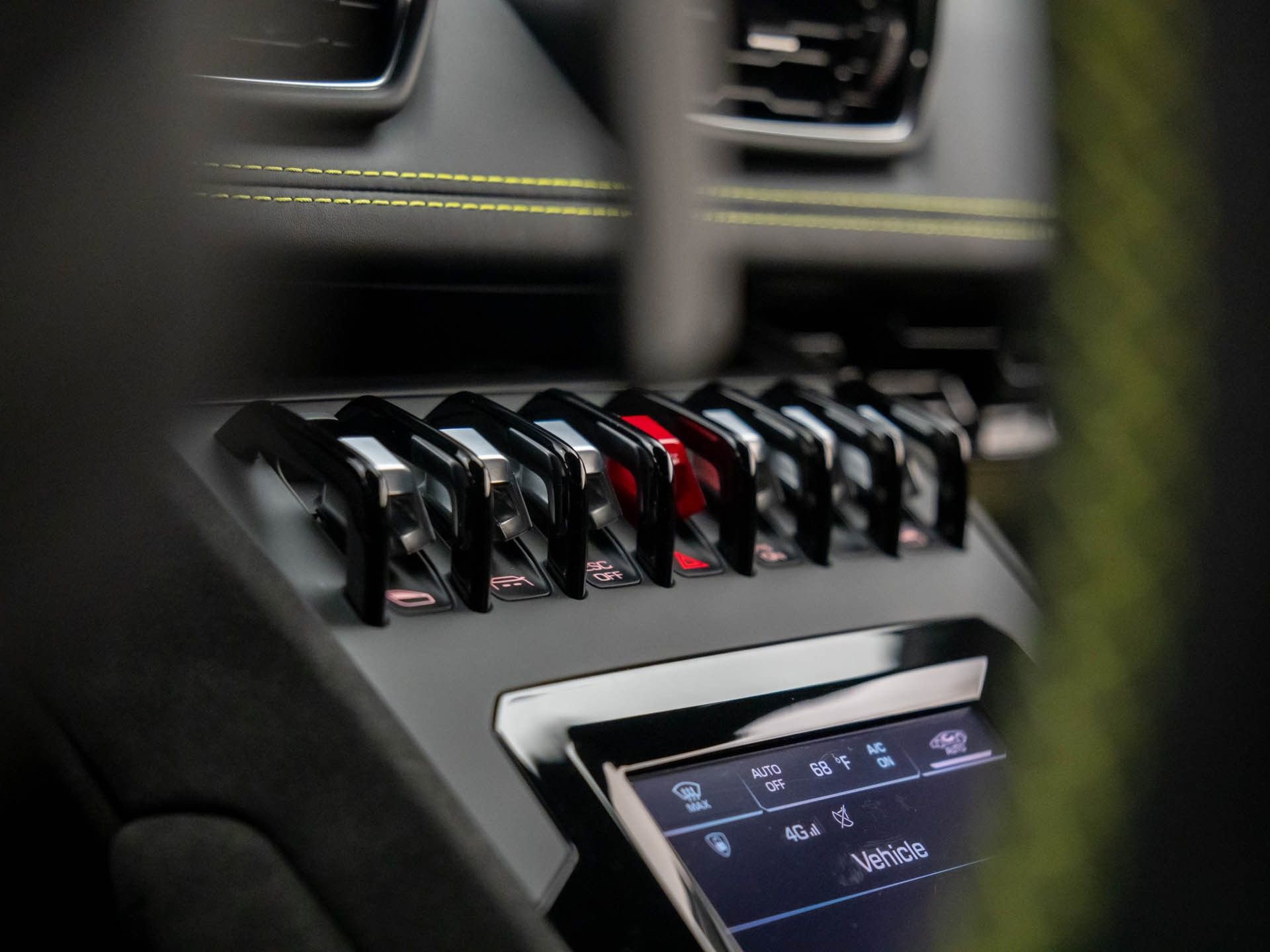 Used 2024 Lamborghini Huracan Sterrato image 23