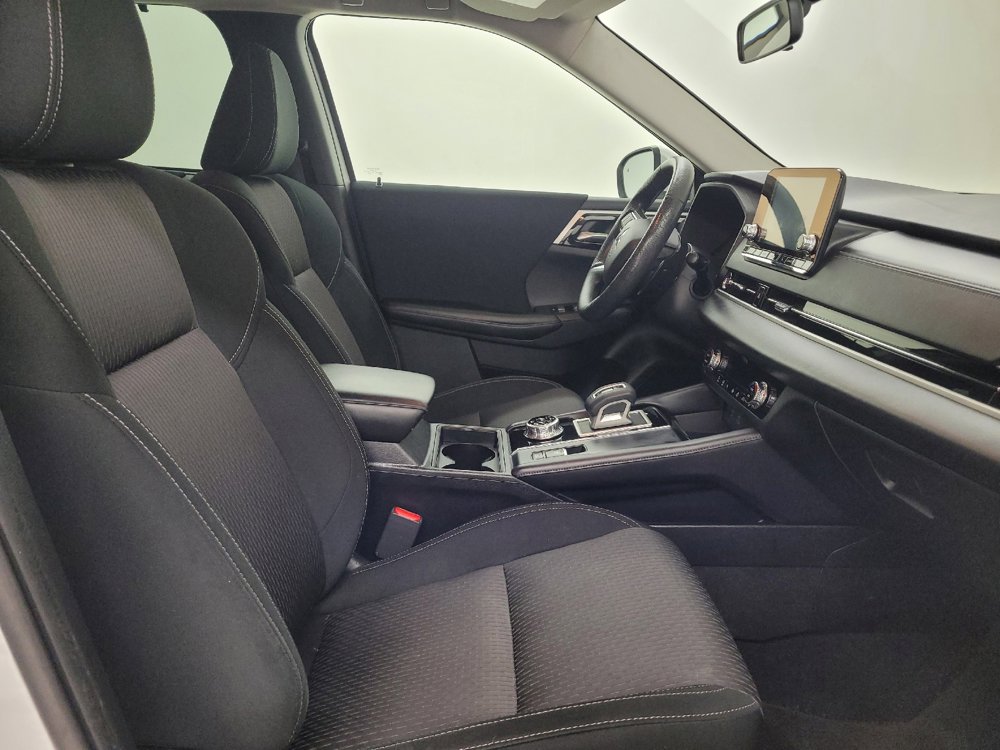 Used 2022 Mitsubishi Outlander ES AWD/4WD image 21