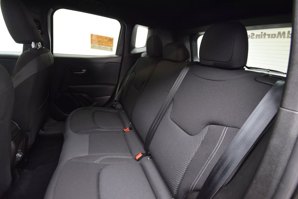 Certified 2022 Jeep Renegade Altitude image 21